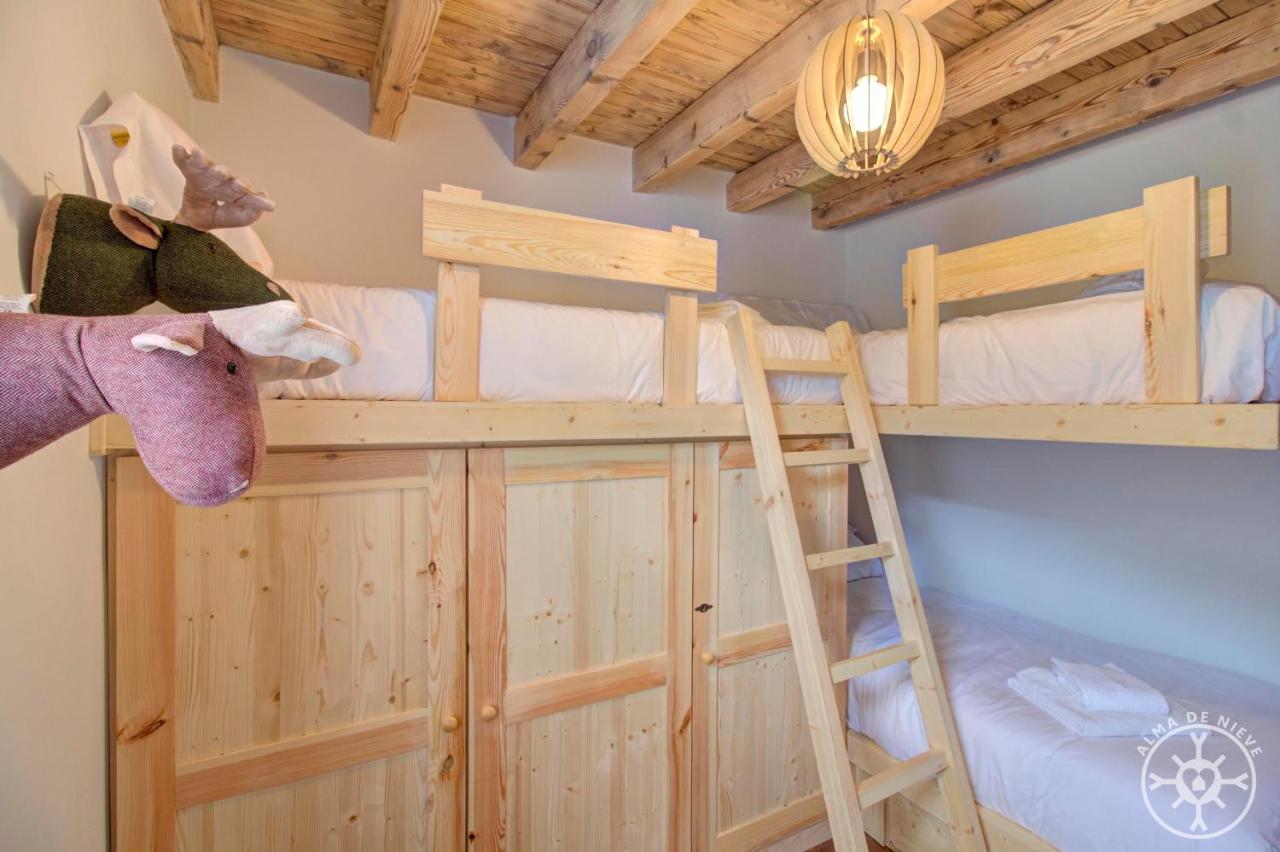 Casa Era Cuma De Alma De Nieve Villa Salardú Екстериор снимка