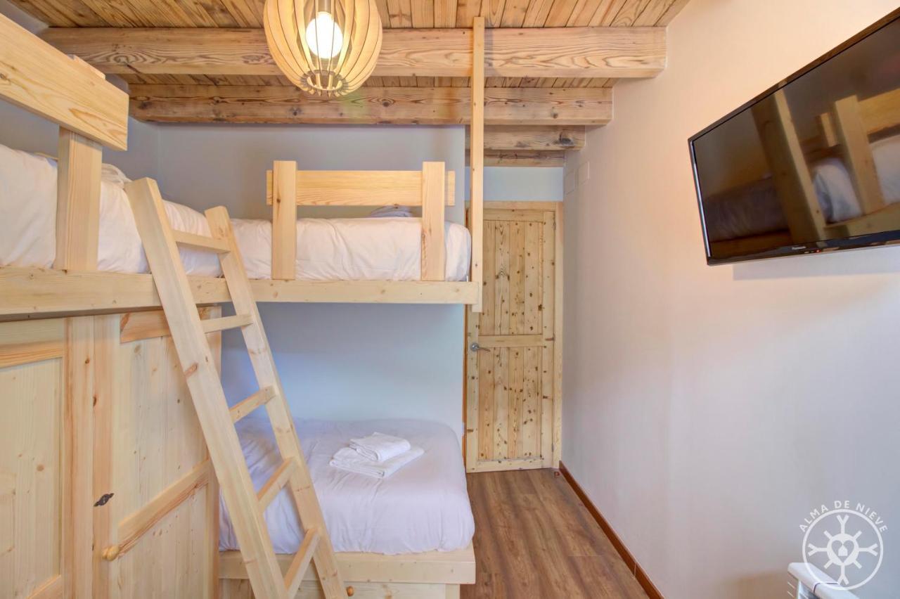 Casa Era Cuma De Alma De Nieve Villa Salardú Екстериор снимка